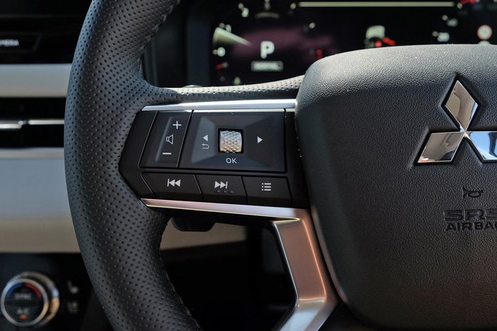 2025 Mitsubishi Outlander Exceed