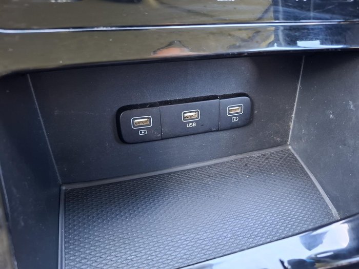 2021 Kia Carnival SLi KA4 MY22 Silky Silver