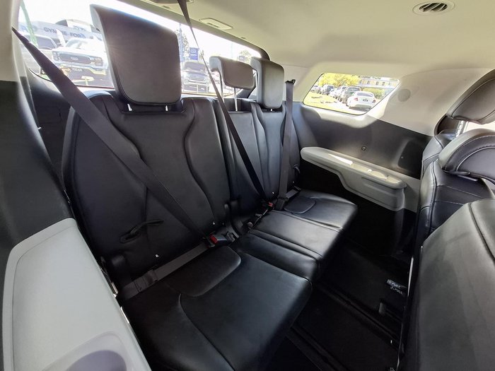 2021 Kia Carnival SLi