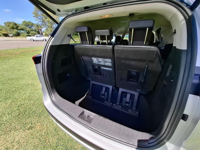 2021 Kia Carnival SLi KA4 MY22 Silky Silver