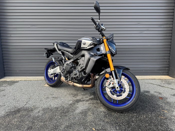 2026 Yamaha MT-09SP Icon Perfomance (Black/Silver)