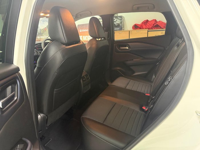 2024 Nissan QASHQAI ST-L J12 MY24 Ivory Pearl with Pearl Black Roof