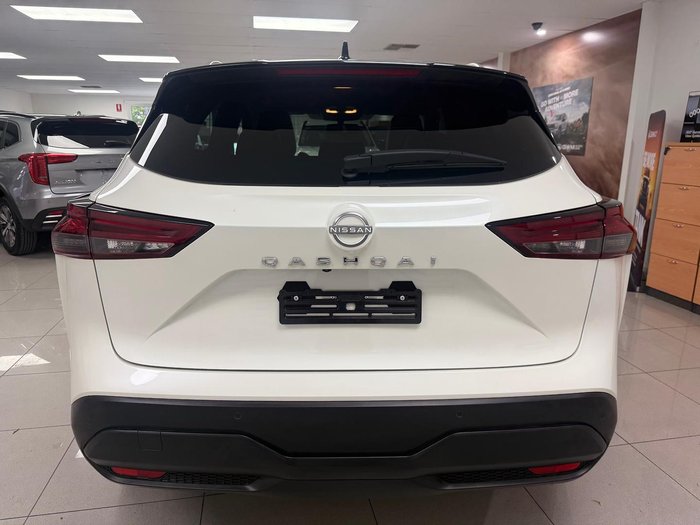 2024 Nissan QASHQAI ST-L J12 MY24 Ivory Pearl with Pearl Black Roof