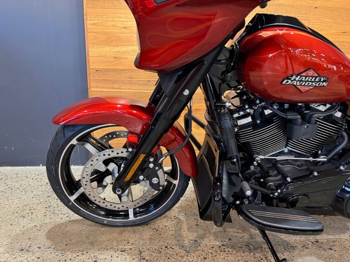 2025 Harley-davidson FLHX STREET GLIDE (117) Whiskey Firestorm