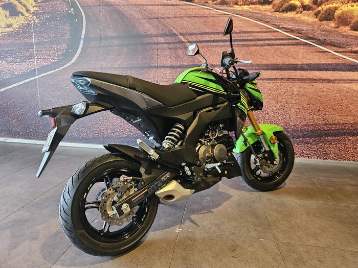 2017 Kawasaki Z125 PRO (BR125J) Z Green