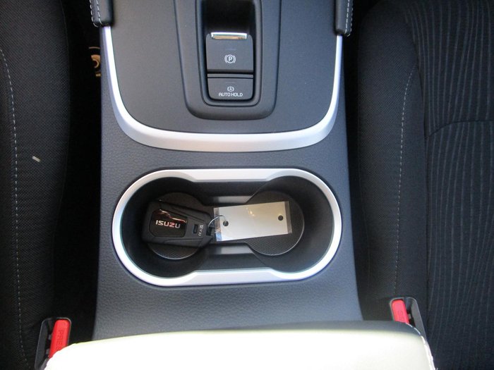 2025 Isuzu MU-X LS-M