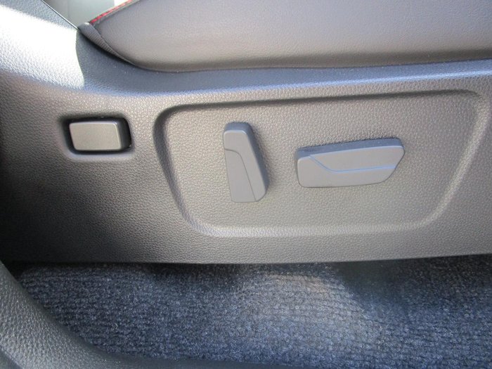 2025 Isuzu D-MAX X-TERRAIN