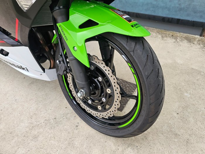 2021 Kawasaki NINJA 400 Green