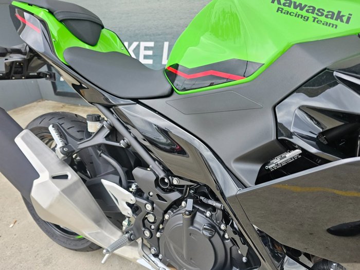 2021 Kawasaki NINJA 400 Green