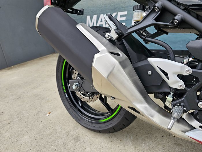 2021 Kawasaki NINJA 400 Green