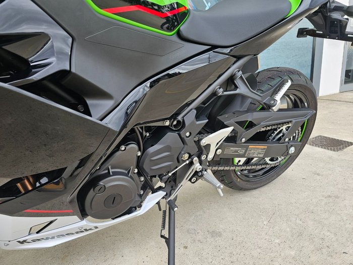 2021 Kawasaki NINJA 400 Green