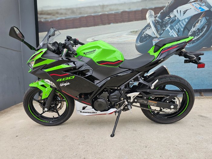 2021 Kawasaki NINJA 400 Green