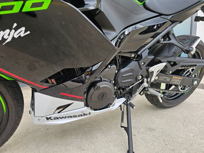2021 Kawasaki NINJA 400 Green