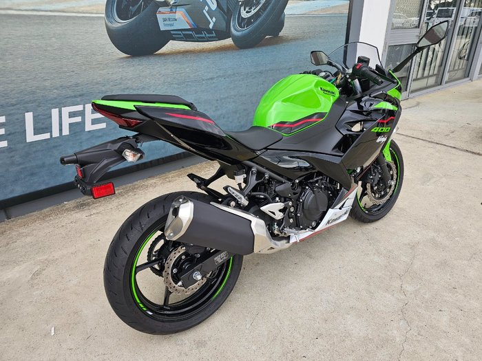 2021 Kawasaki NINJA 400 Green