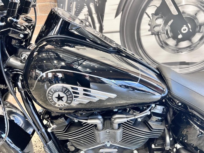 2025 Harley-Davidson Fat Boy 117 (FLFB) Softail Black