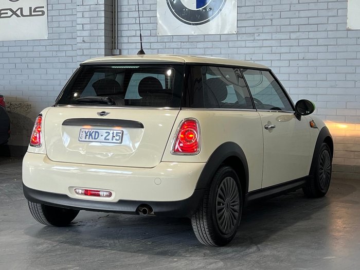2011 MINI Hatch Ray R56 LCI Pepper White