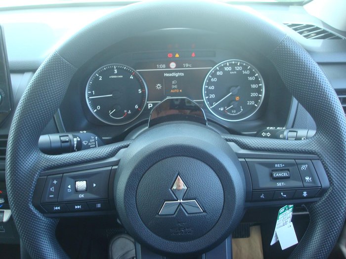 2025 Mitsubishi Triton GLX+