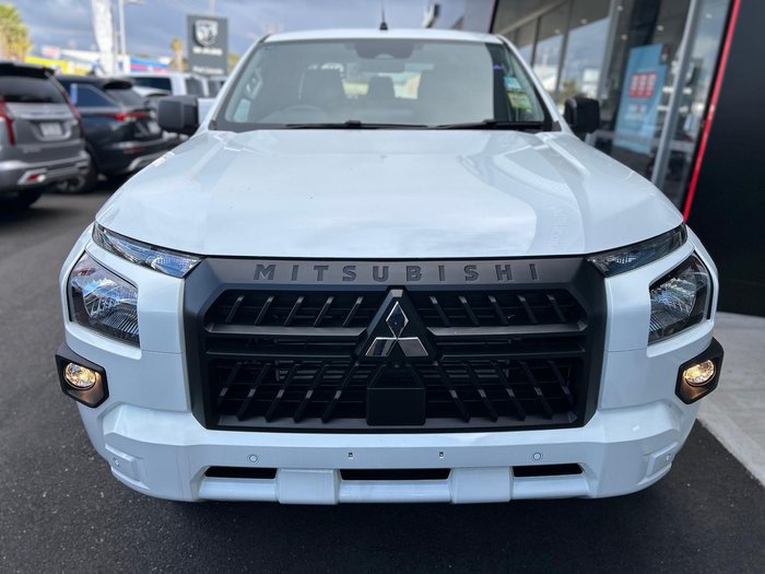 2025 Mitsubishi Triton GLX+
