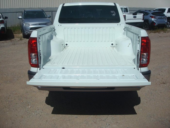 2025 Mitsubishi Triton GLX+