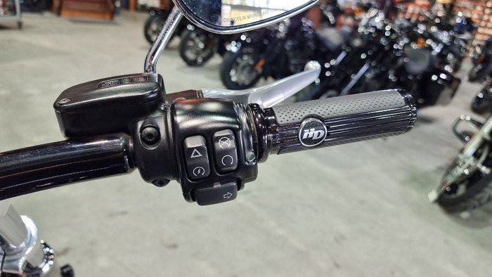 2017 Harley-davidson FXSB SOFTAIL BREAKOUT Black