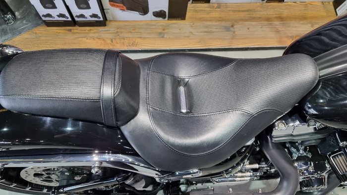 2017 Harley-davidson FXSB SOFTAIL BREAKOUT Black