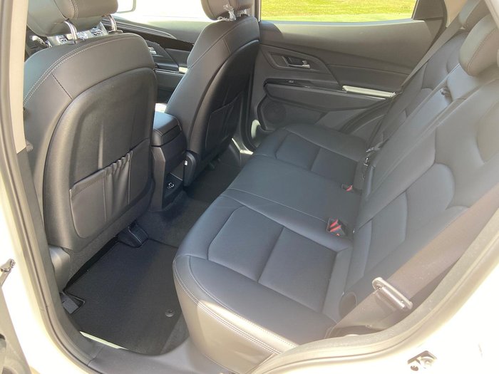 2024 KGM SsangYong Korando Ultimate C300 MY23 Grand White