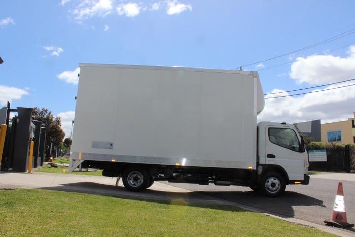 2019 Fuso Canter 615 WHITE