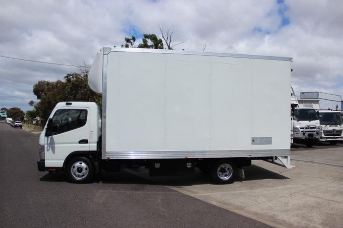 2019 Fuso Canter 615 WHITE