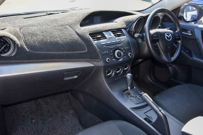 2013 Mazda 3 Neo