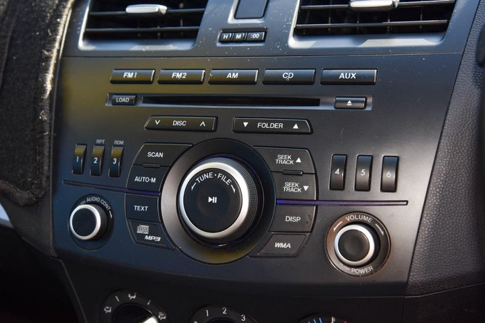 2013 Mazda 3 Neo