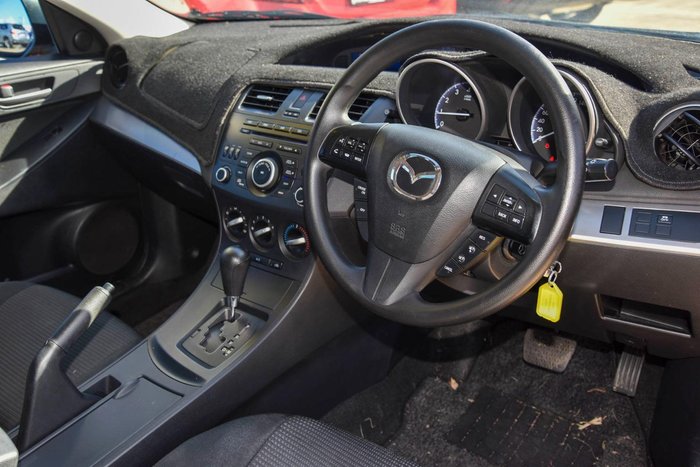 2013 Mazda 3 Neo