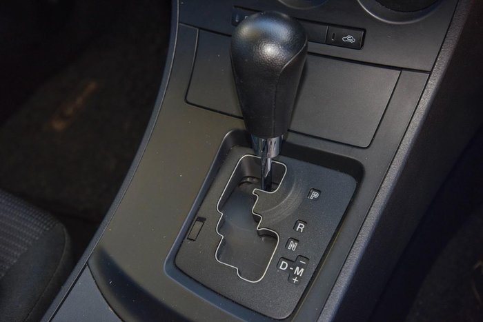 2013 Mazda 3 Neo