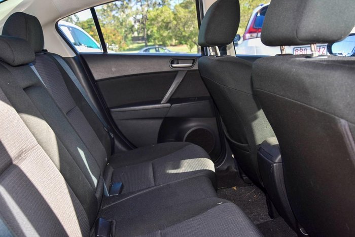 2013 Mazda 3 Neo