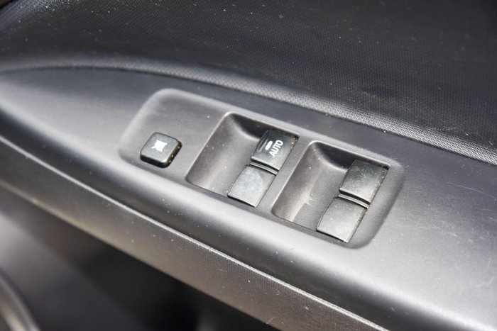 2016 Mitsubishi Mirage ES