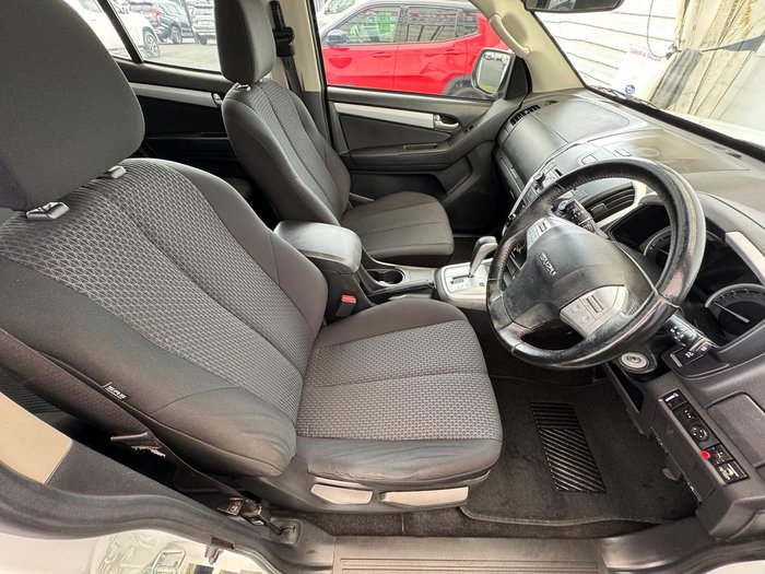 2016 Isuzu MU-X LS-M