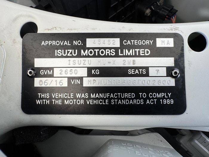 2016 Isuzu MU-X LS-M
