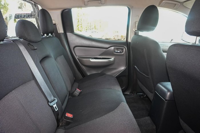 2016 Mitsubishi Triton GLS