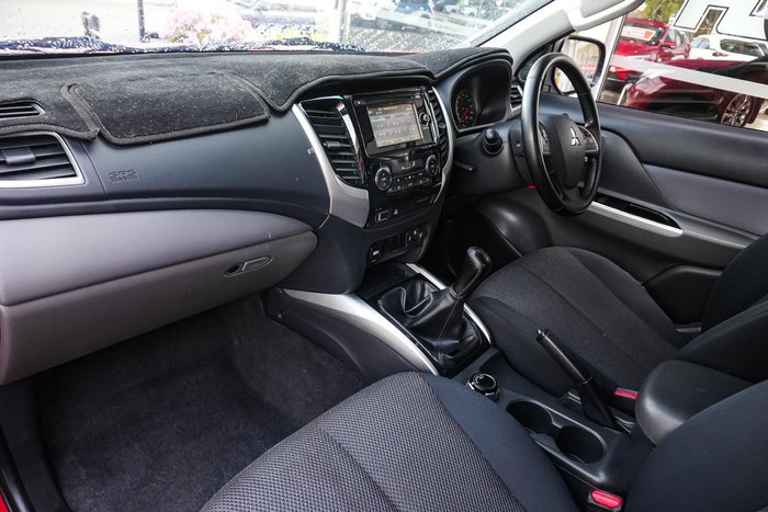 2016 Mitsubishi Triton GLS