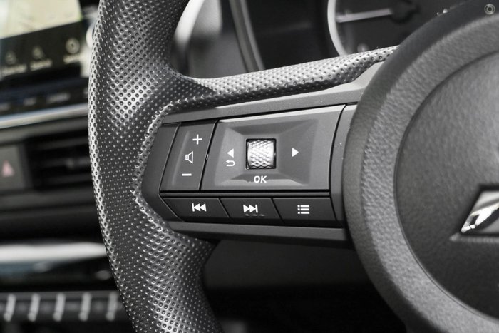 2025 Mitsubishi Triton GLX