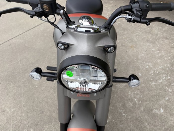 2025 Royal Enfield CLASSIC 350 DARK Grey