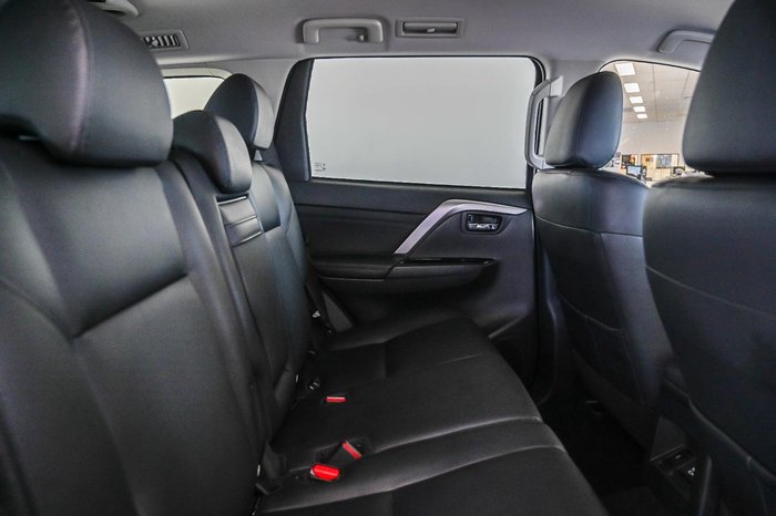 2024 Mitsubishi Pajero Sport GLS