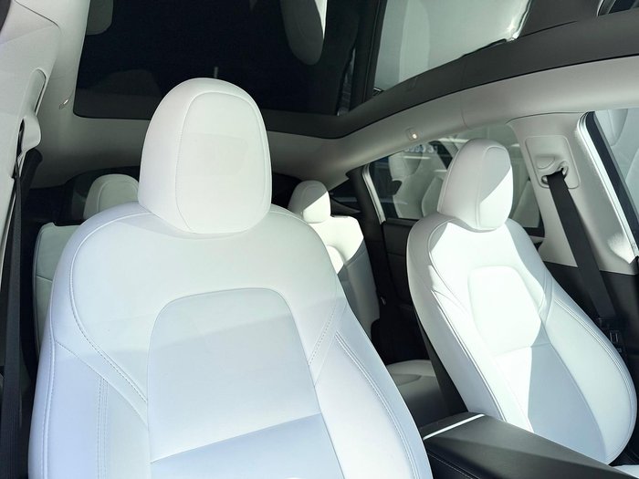 2023 Tesla Model Y Rear-Wheel Drive Pearl White