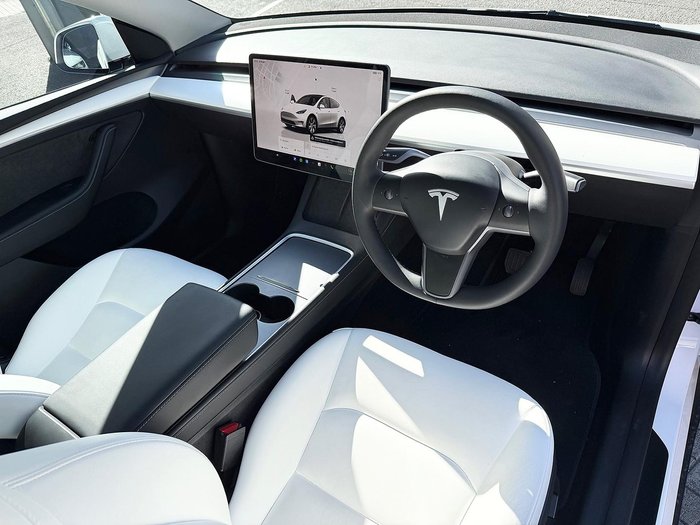 2023 Tesla Model Y Rear-Wheel Drive Pearl White