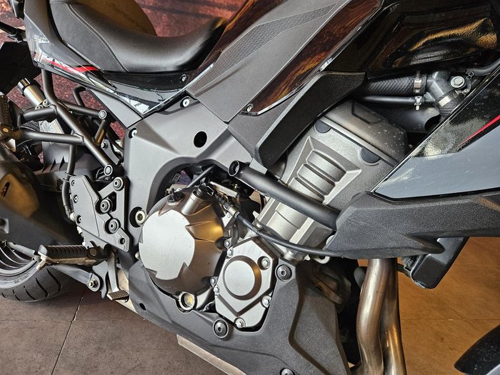 2020 Kawasaki Versys 1000 S Versys Black