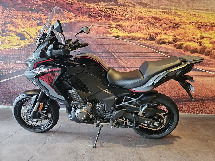 2020 Kawasaki Versys 1000 S Versys Black