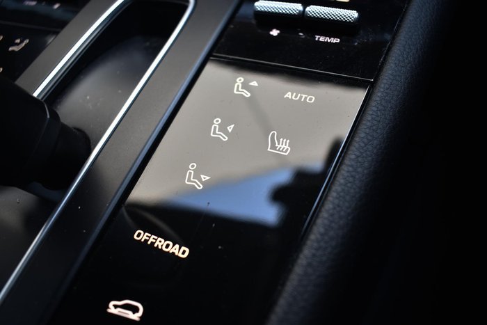 2023 Porsche Macan T 95B MY23 AWD Carrara White