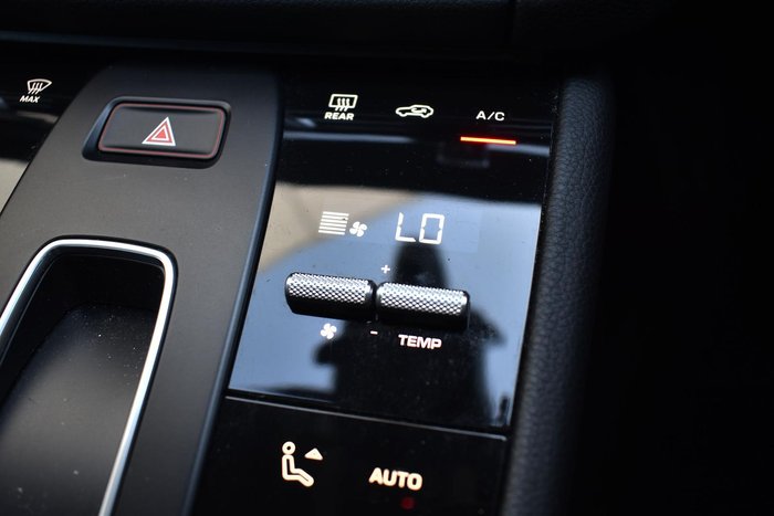 2023 Porsche Macan T 95B MY23 AWD Carrara White