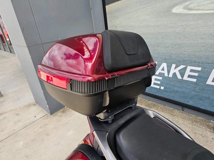2008 Honda NT700V DEAUVILLE Red