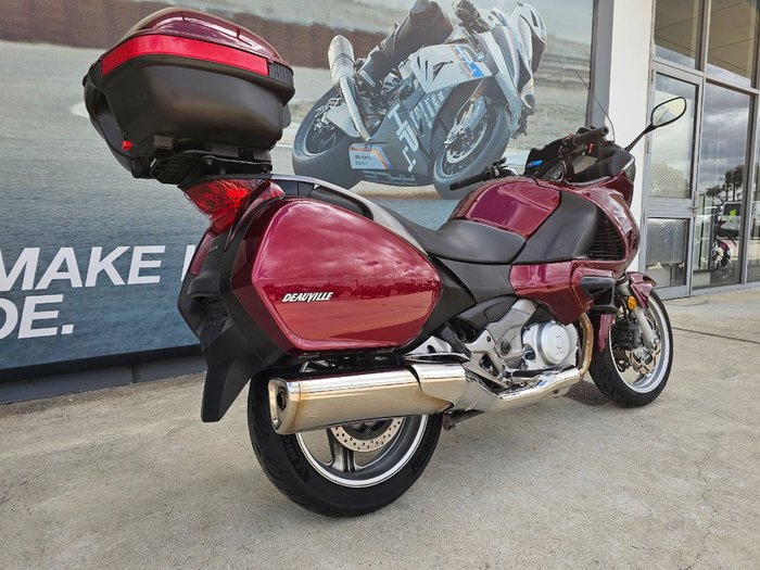 2008 Honda NT700V DEAUVILLE Red