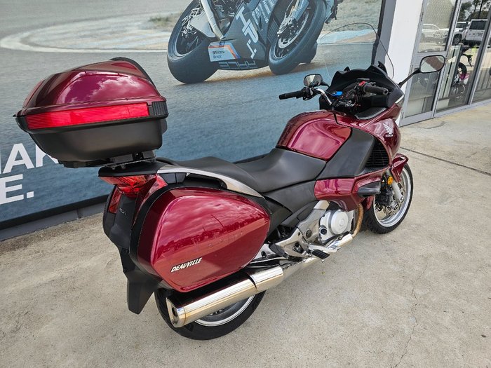 2008 Honda NT700V DEAUVILLE Red